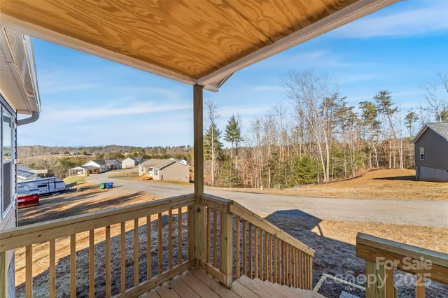 209 Walnut Branch Road, Weaverville, NC 28787