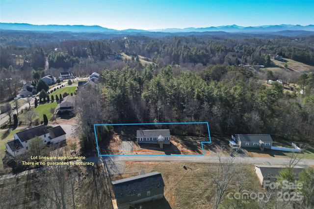 209 Walnut Branch Road, Weaverville, NC 28787