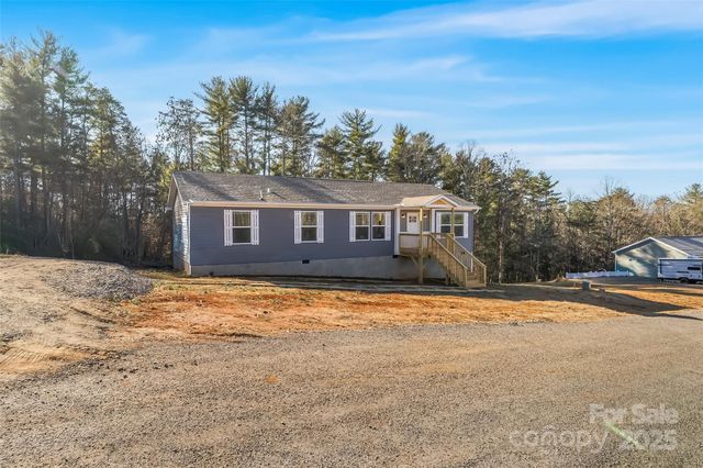 209 Walnut Branch Road, Weaverville, NC 28787
