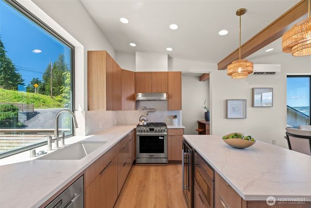 47 Conley Drive, Camano Island, WA 98282