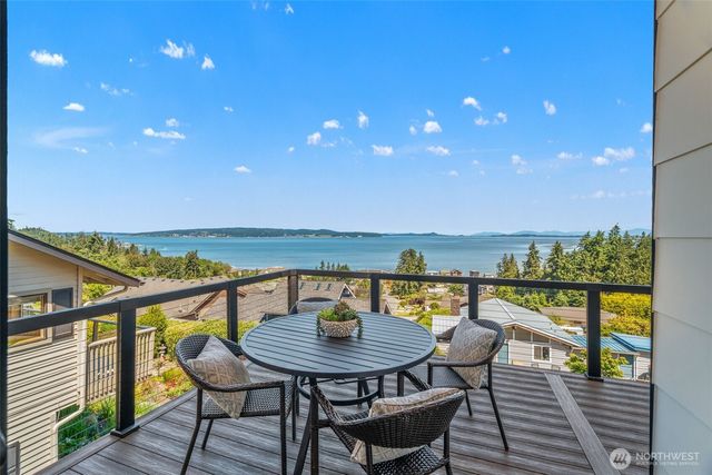 47 Conley Drive, Camano Island, WA 98282