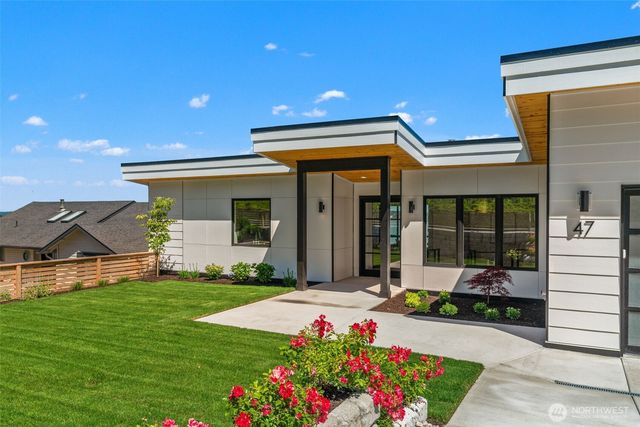 47 Conley Drive, Camano Island, WA 98282