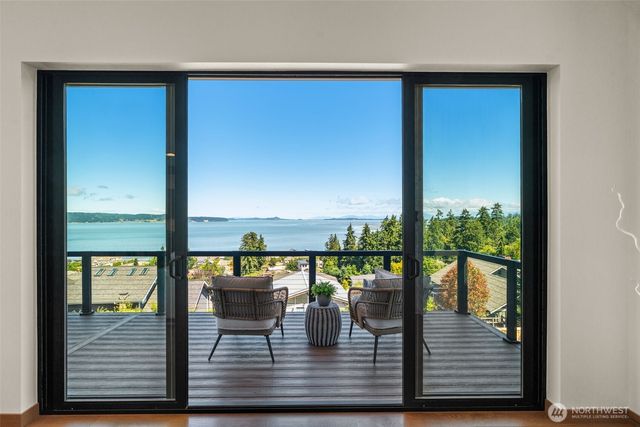 47 Conley Drive, Camano Island, WA 98282
