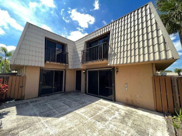 5714 57th Way, West Palm Beach, FL 33409