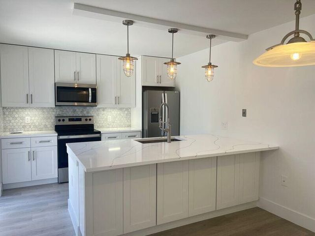 5714 57th Way, West Palm Beach, FL 33409