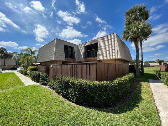 5714 57th Way, West Palm Beach, FL 33409