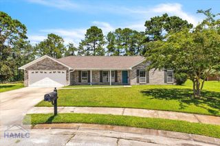 90 Charleston Court, Midway, GA 31320