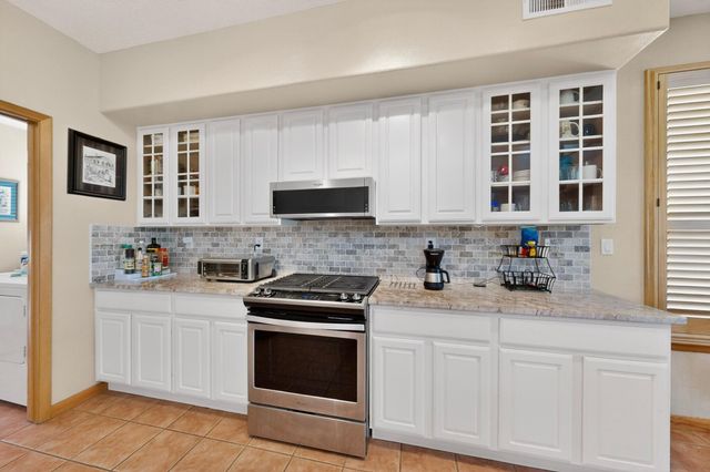 11005 Carreta Drive NW, Albuquerque, NM 87114