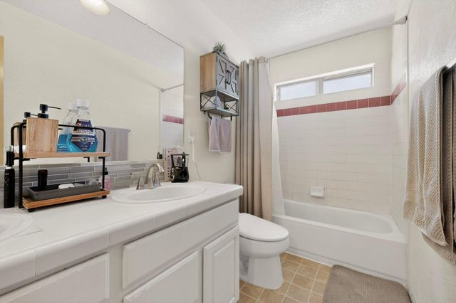 11005 Carreta Drive NW, Albuquerque, NM 87114
