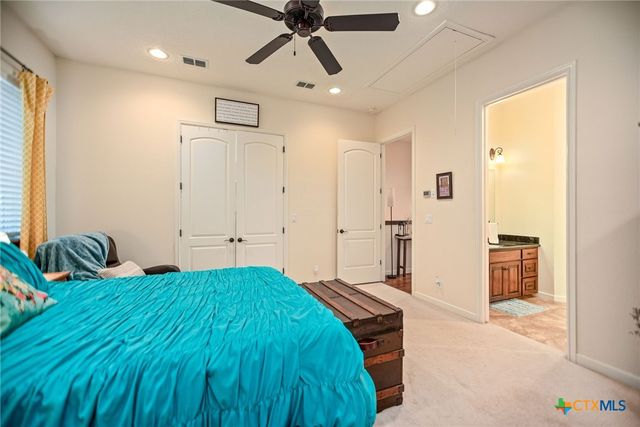 4 Lavaca Bay Place, Port Lavaca, TX 77979
