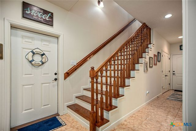 4 Lavaca Bay Place, Port Lavaca, TX 77979