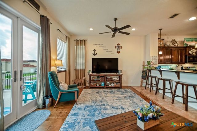 4 Lavaca Bay Place, Port Lavaca, TX 77979