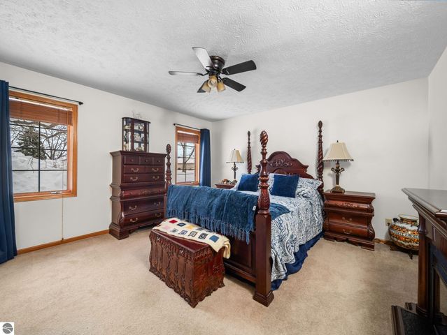 1049 Hemingway Lane, Traverse City, MI 49686