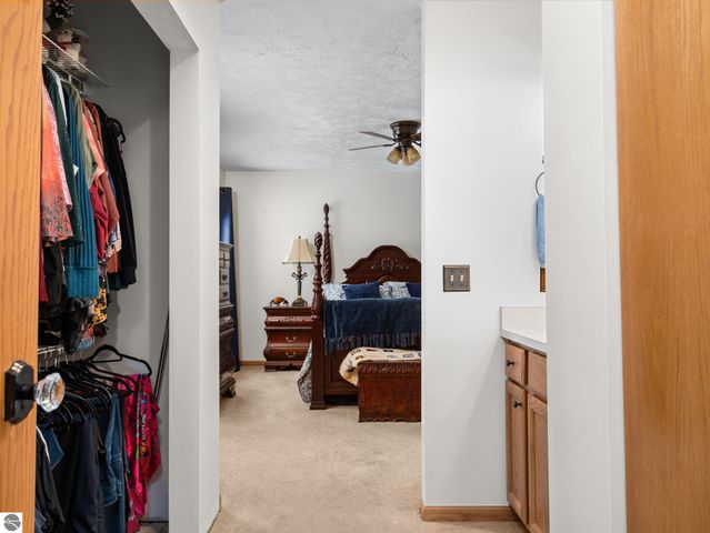 1049 Hemingway Lane, Traverse City, MI 49686