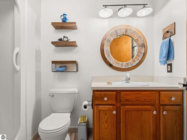 1049 Hemingway Lane, Traverse City, MI 49686