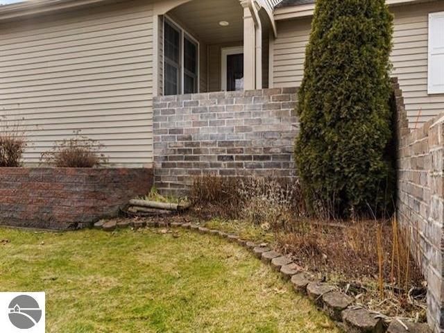 1049 Hemingway Lane, Traverse City, MI 49686