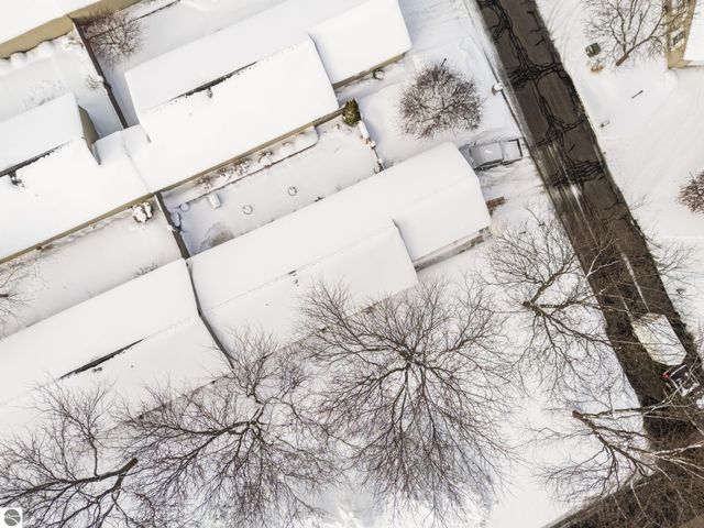 1049 Hemingway Lane, Traverse City, MI 49686