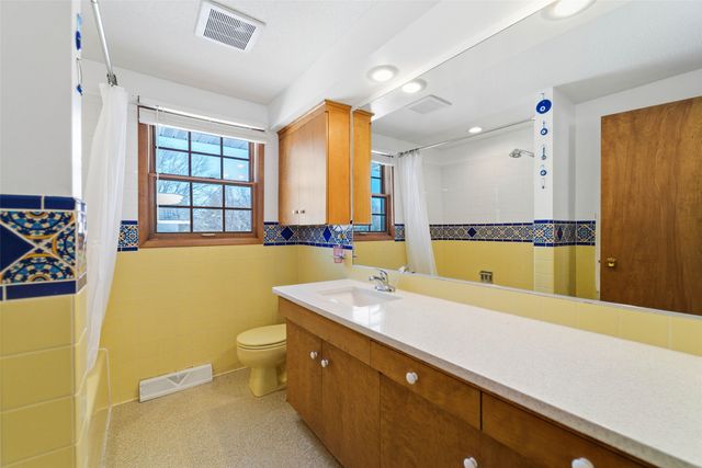 2505 Pierce Avenue, Ames, IA 50010