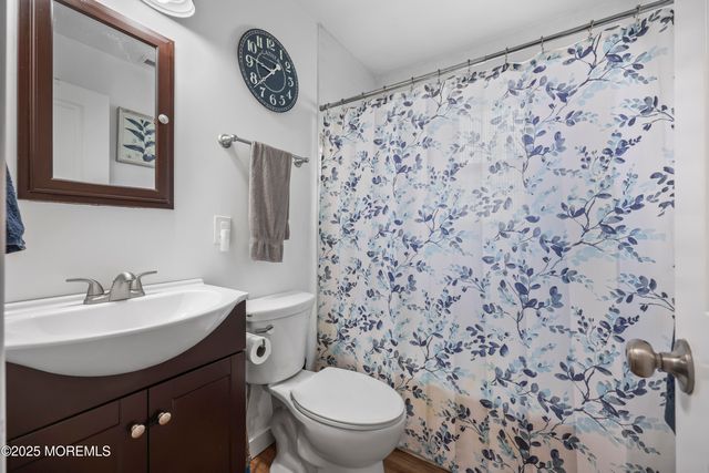 20 Ermack Street, Howell, NJ 07731