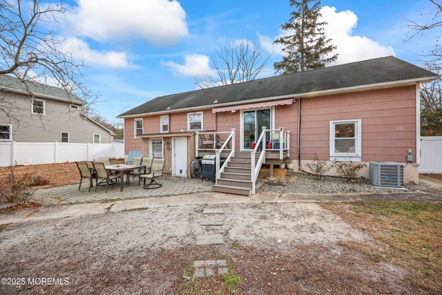 20 Ermack Street, Howell, NJ 07731