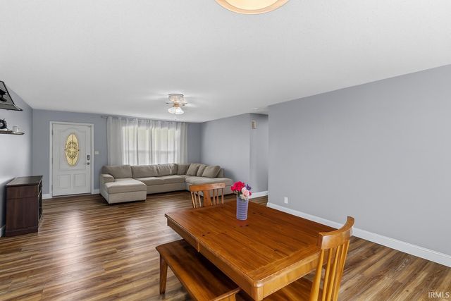 1219 Churchill Road, Evansville, IN 47725