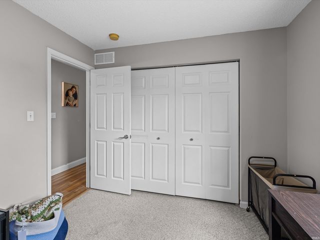 1219 Churchill Road, Evansville, IN 47725