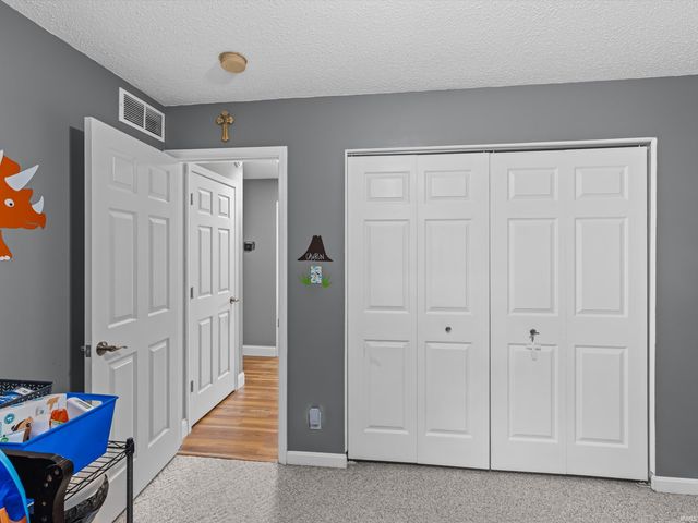 1219 Churchill Road, Evansville, IN 47725