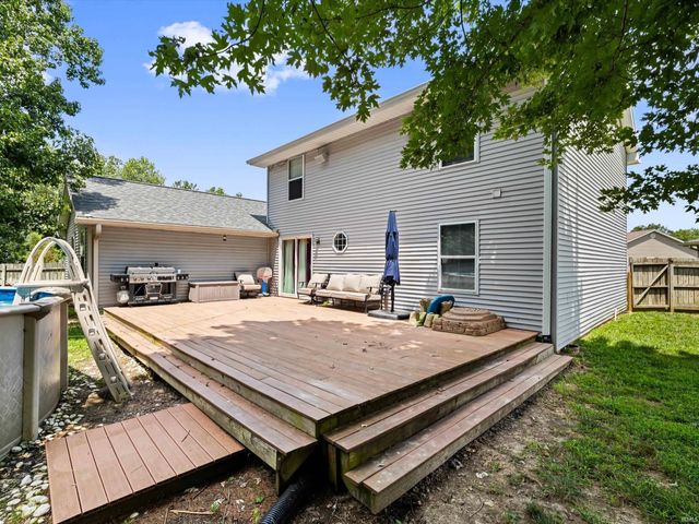 1219 Churchill Road, Evansville, IN 47725