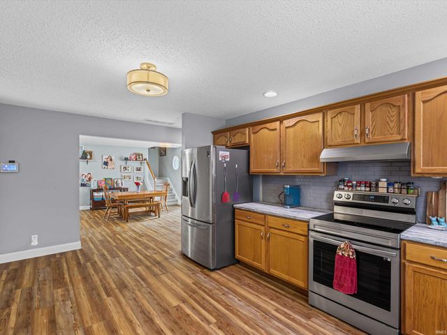 1219 Churchill Road, Evansville, IN 47725