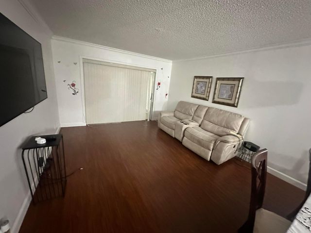 3170 HOLIDAY SPRINGS Boulevard 6-309, Margate, FL 33063