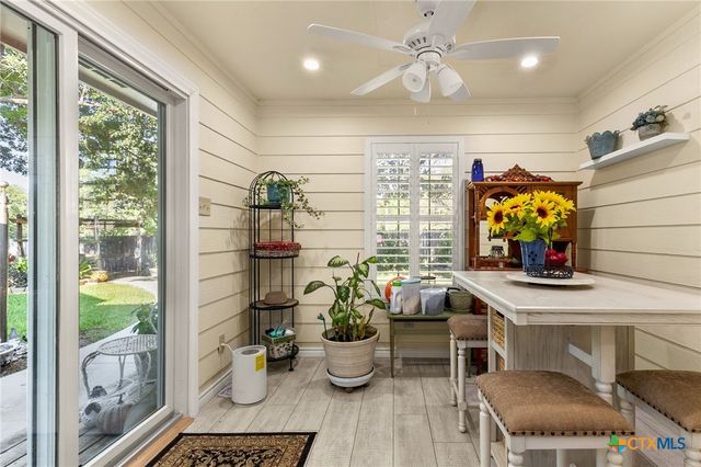 612 Kathy Drive, Seguin, TX 78155