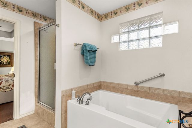 612 Kathy Drive, Seguin, TX 78155