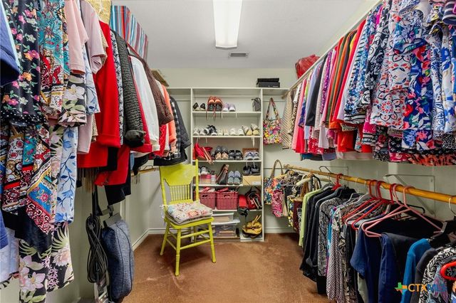 612 Kathy Drive, Seguin, TX 78155