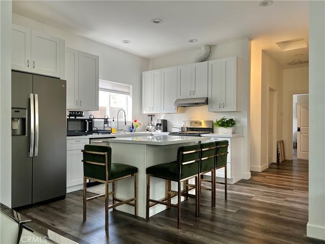 1011 W 20th, Los Angeles, CA 90007