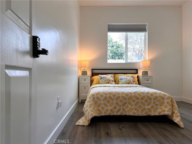1011 W 20th, Los Angeles, CA 90007