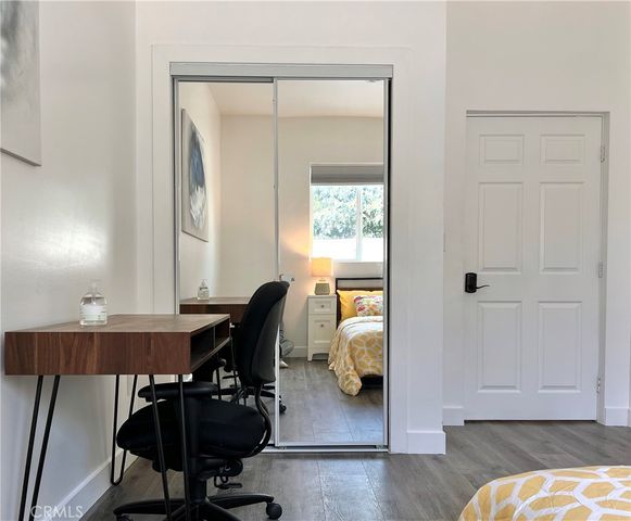 1011 W 20th, Los Angeles, CA 90007