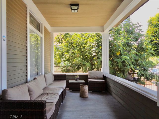 1011 W 20th, Los Angeles, CA 90007