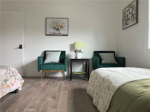 1011 W 20th, Los Angeles, CA 90007
