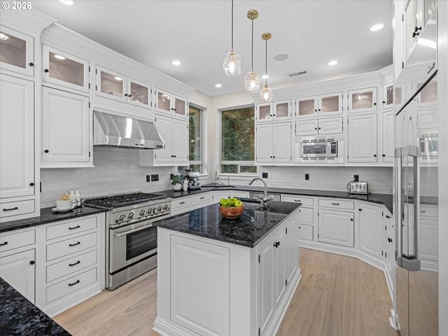 365 Nw 81ST Pl, Portland, OR 97229