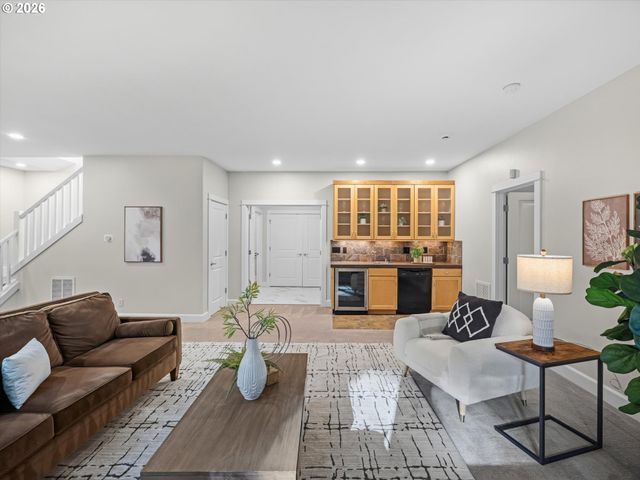 365 Nw 81ST Pl, Portland, OR 97229