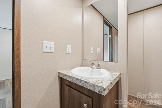 5101 Flay Road, Lincolnton, NC 28092