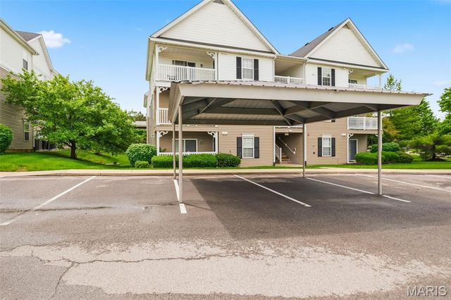 1202 Spring Creek Lane, O'fallon, MO 63368