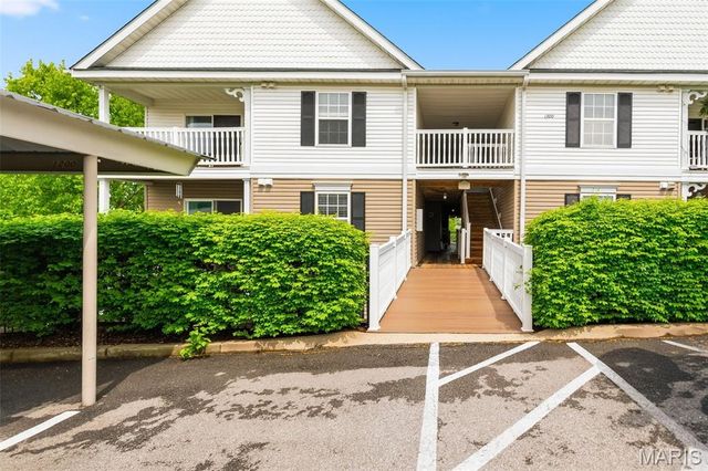 1202 Spring Creek Lane, O'fallon, MO 63368