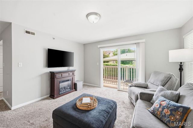 1202 Spring Creek Lane, O'fallon, MO 63368
