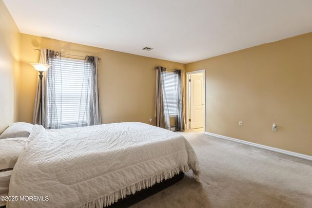 43 Stockport Drive, Toms River, NJ 08757