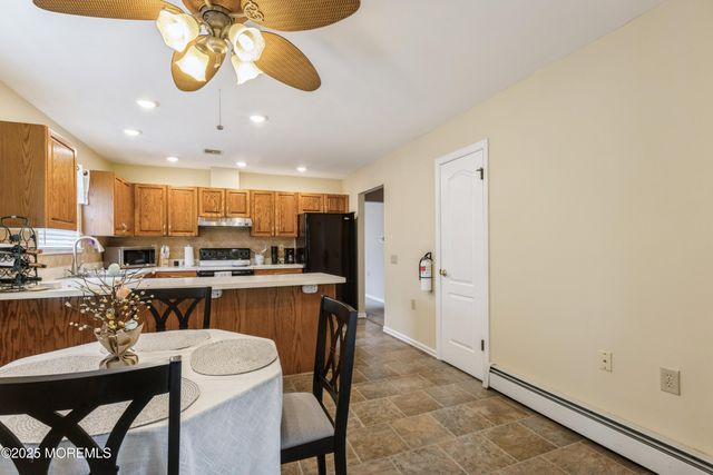 43 Stockport Drive, Toms River, NJ 08757
