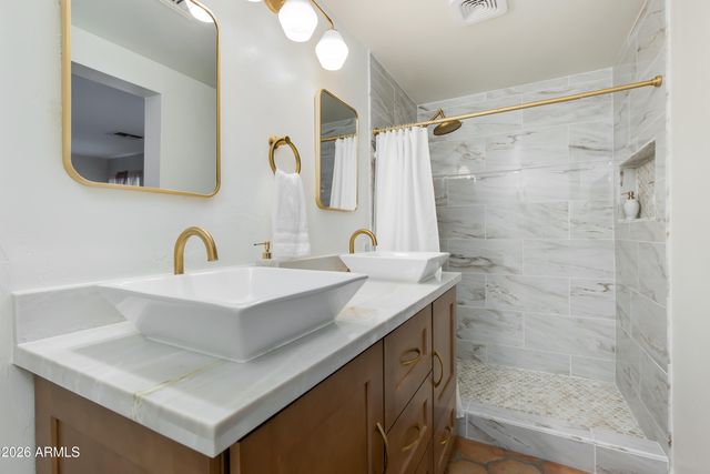 2610 W ROMLEY Road, Phoenix, AZ 85041