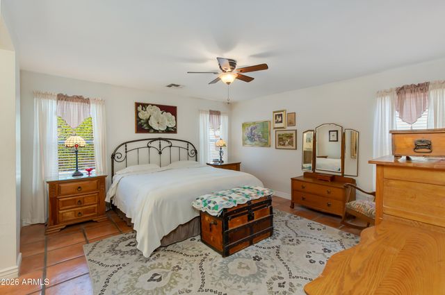 2610 W ROMLEY Road, Phoenix, AZ 85041