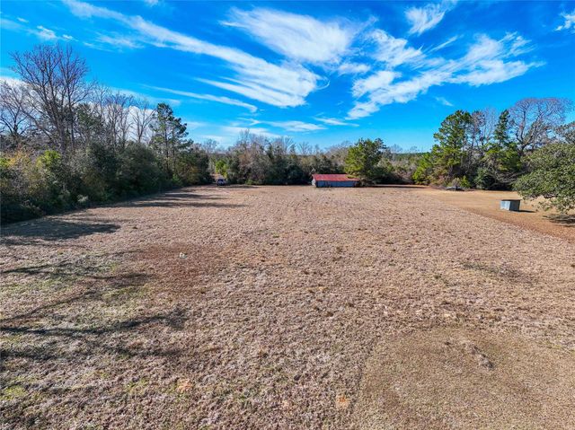 15184 Fm 92, Spurger, TX 77660