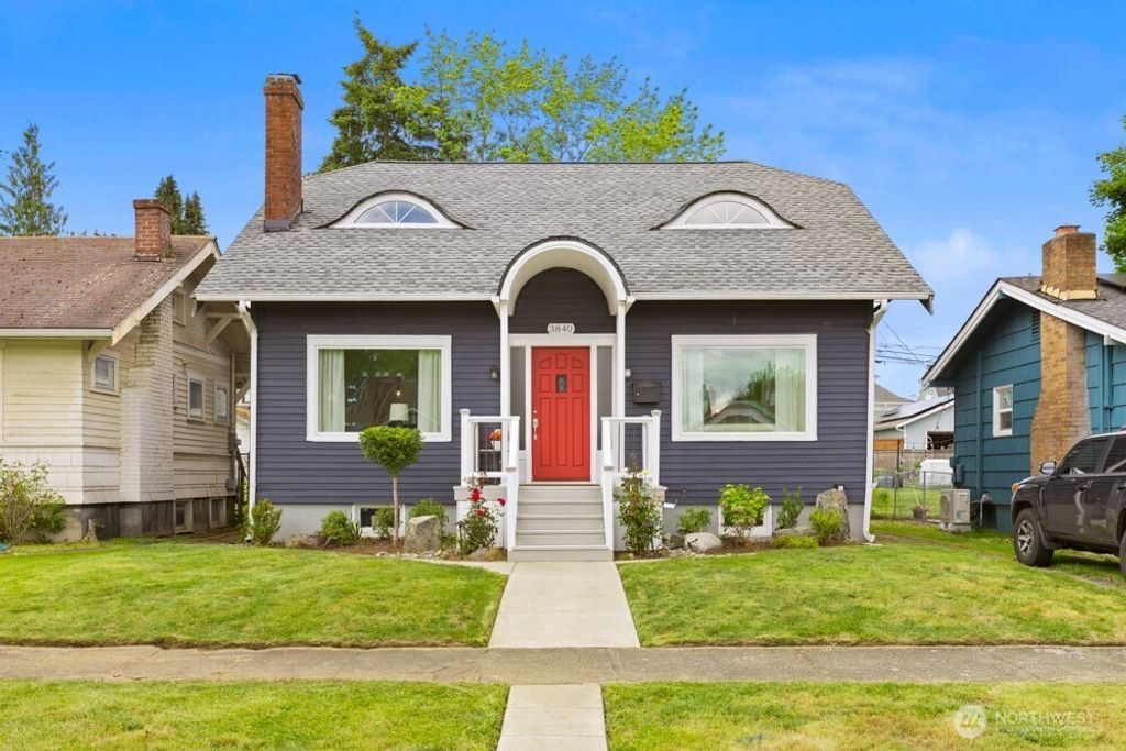 3840 Fawcett Avenue, Tacoma, WA 98418
